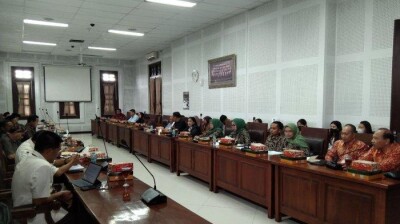 Rapat-dengar-pendapat-yang-membahas-tentang-penyesuaian-NJOP-antara-DPRD-Kota-Malang